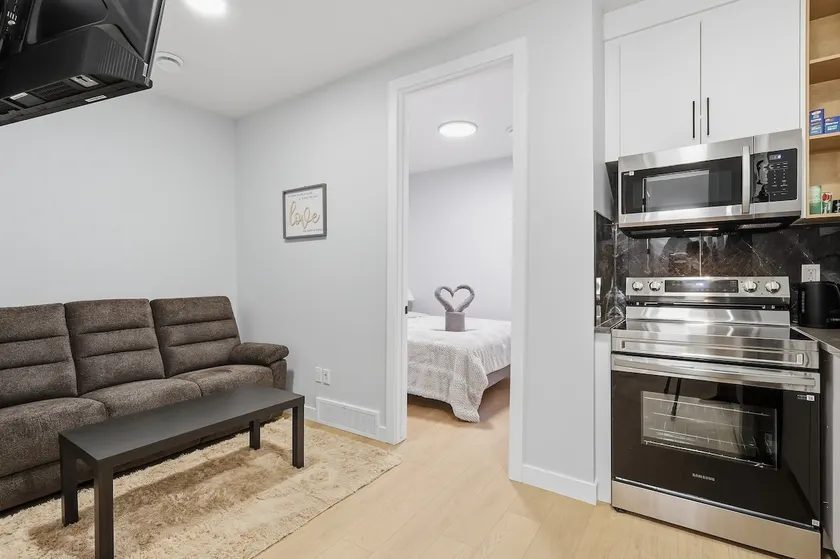 Bright & Spacious 2-Bedroom - Image 1