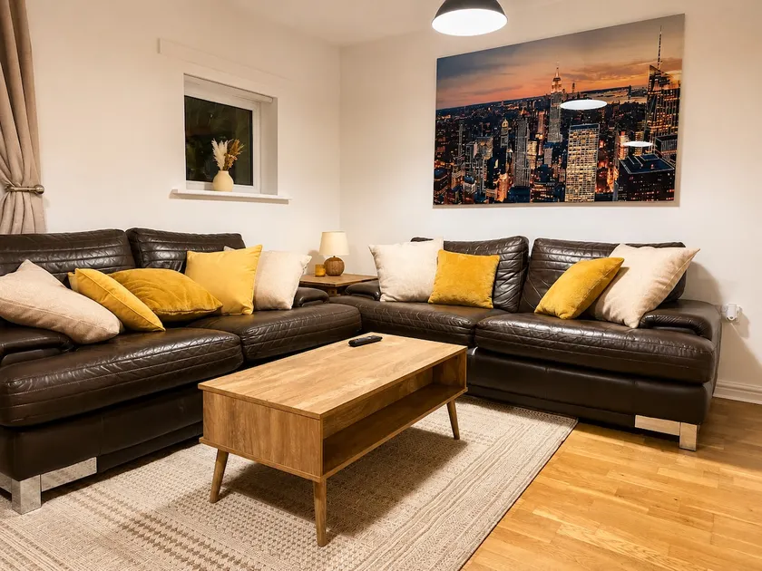 Sunderland City Centre Cosy 2 Bed Apartment - Image 1