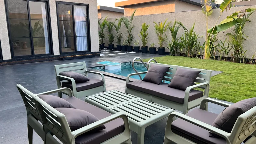 Romantic 2BHK near Mumbai | bathtub & Pool - Image 1