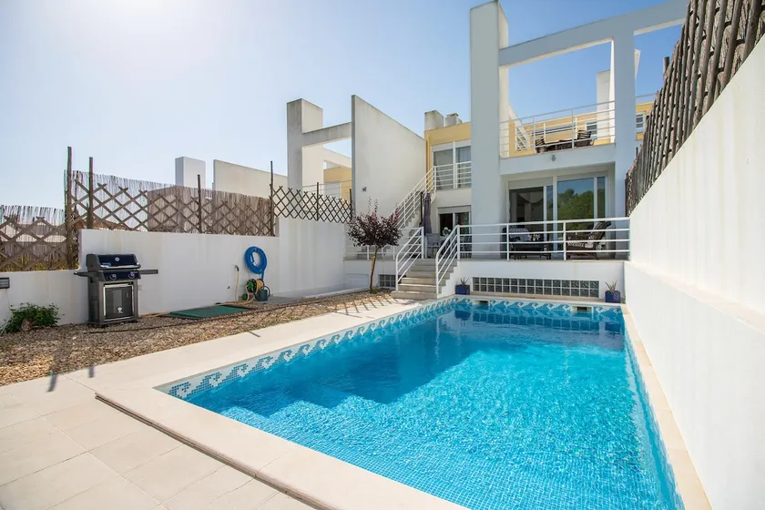 Villa Granada by Algarve Holidays - Image 1