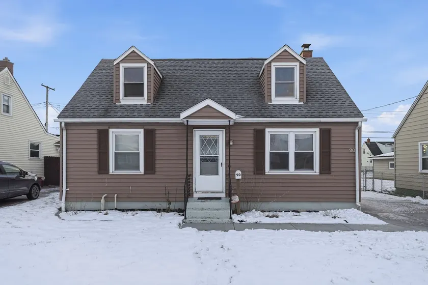 A Cozy 4 Bdrm Buffalo Home Close to DT & Airport - Image 1