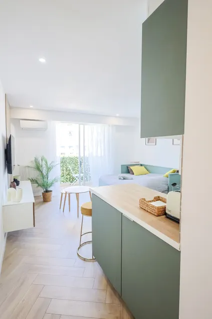 Unique, 30 m from the beaches & the Promenade des Anglais - Image 1