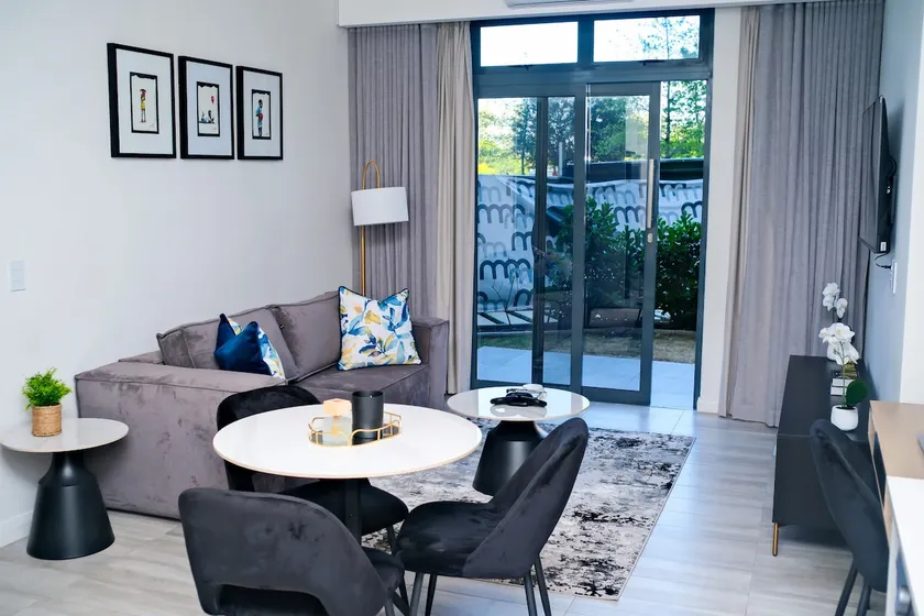 Menlyn Maine Luxury Apartment - Image 1