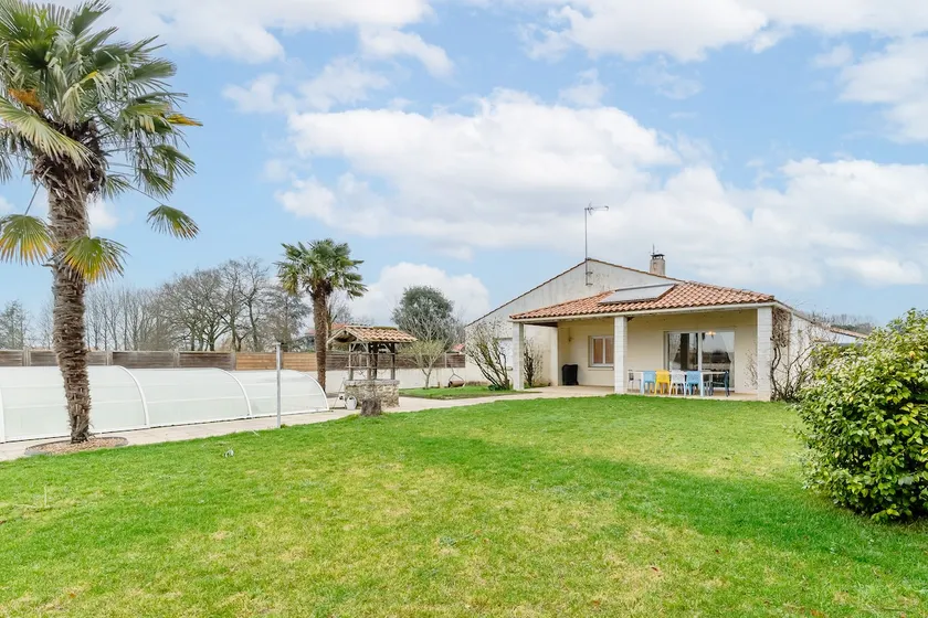 Family home, 10/11 people, PRM, Swimming pool - Image 1
