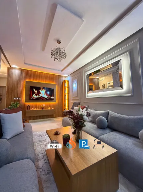 modern family stay - Image 1