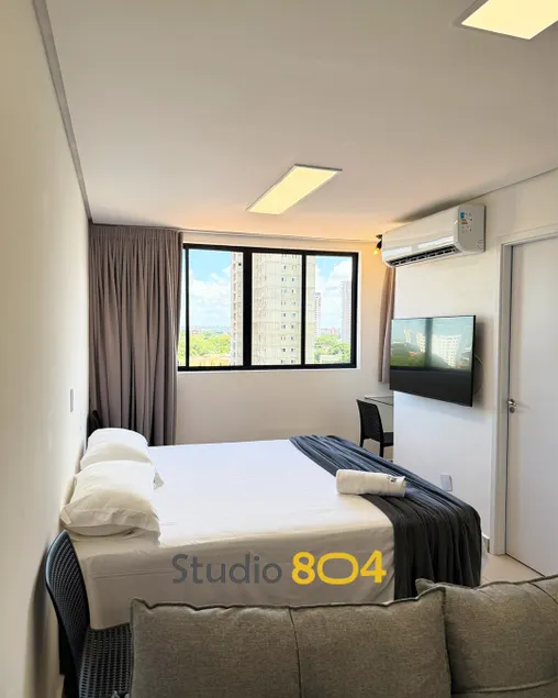 Apartment with pool, garage, and excellent Wi-Fi - Image 1