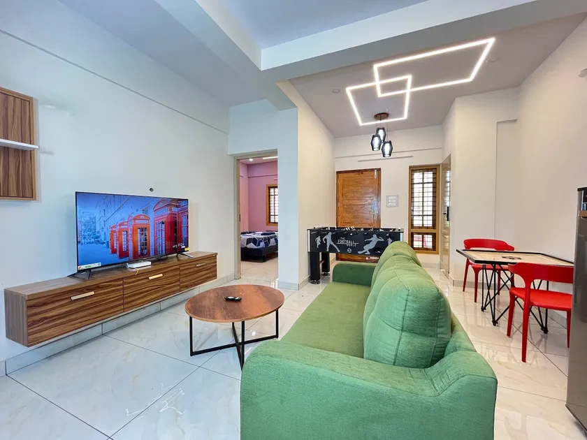 VAR: Jade Haus 2- AC 3BHK, 5 Min to Beach Foosball - Image 1