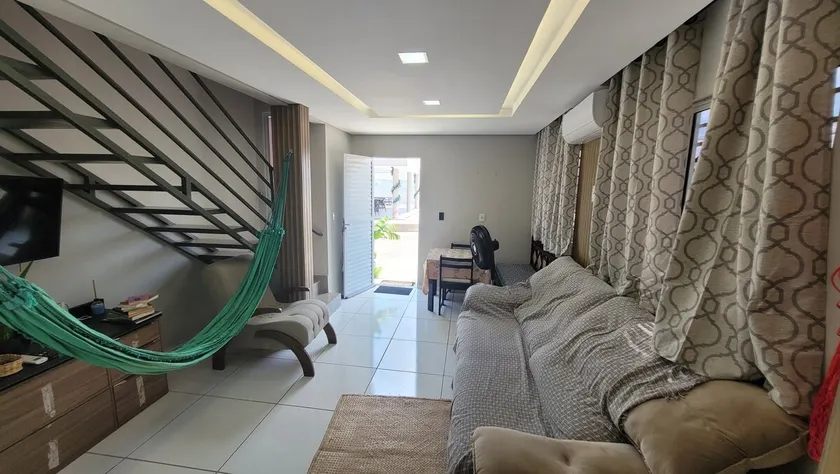 Beautiful and cozy house in a gated community - Image 1