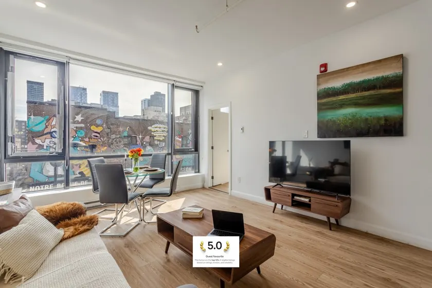 Contemporary City Retreat - Image 1