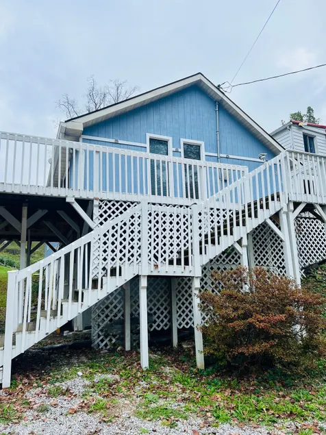 Cornell Cottage- Downtown Hazard - Image 1
