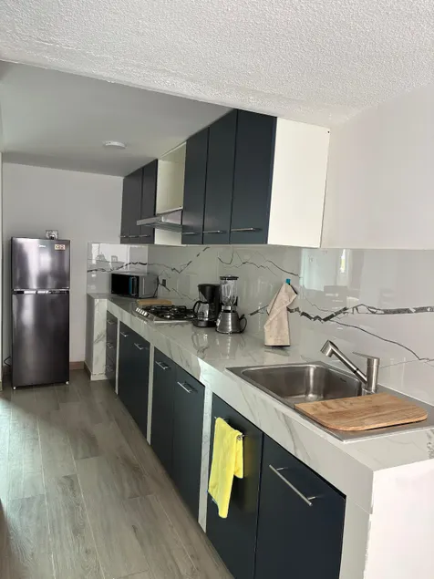 4-Bedroom Apartment: Invoice + Wifi + Comfort. - Image 1