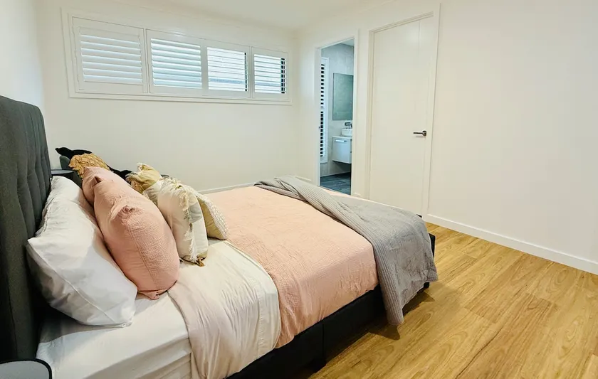 Brand New Home | 5 Min to Hospital & Uni | Garage - Image 1
