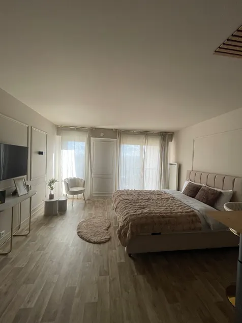 Aura Studio, 2 min to RER B • Direct access to CDG & Paris - Image 1