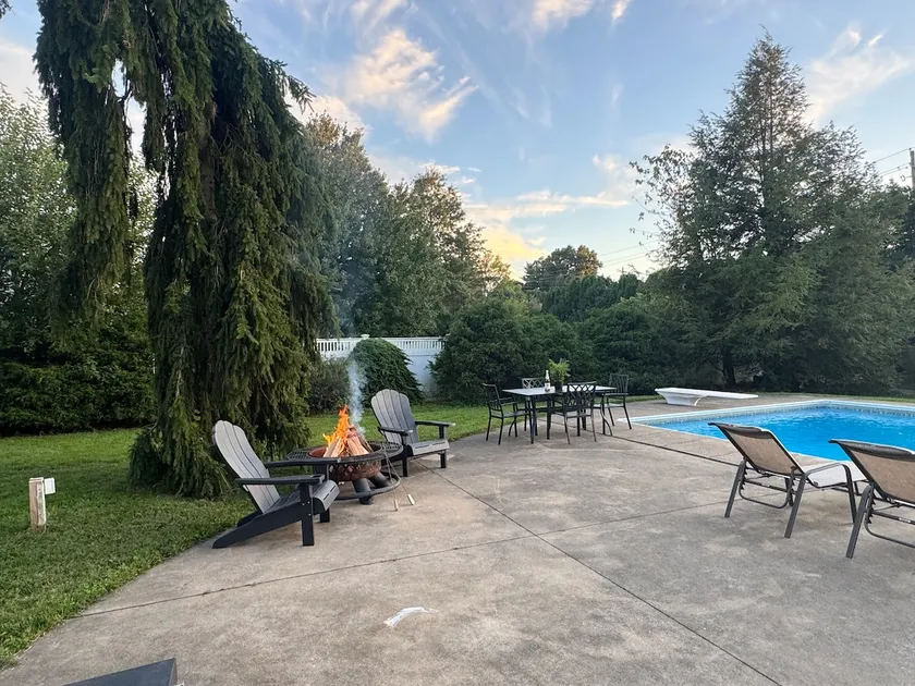 Walk to Bucknell • Cozy Fireplace • 3BR Home - Image 1