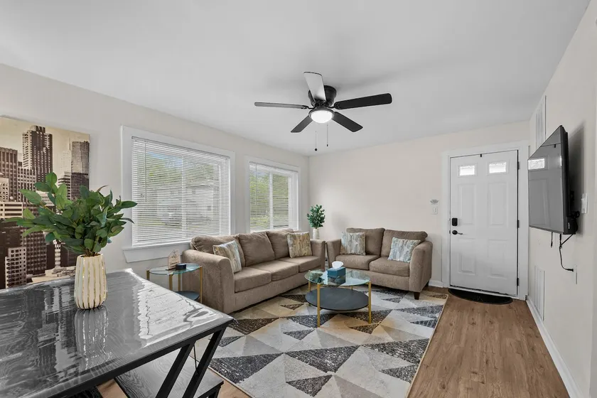 Westland Way | King + Queen | Near DTW - Image 1