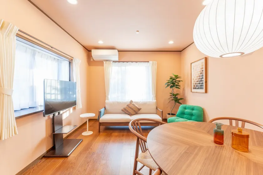 Nagai Park is right nearby | 4LDK house for long stays | Concentrate on work & chill with hobbies - Image 1