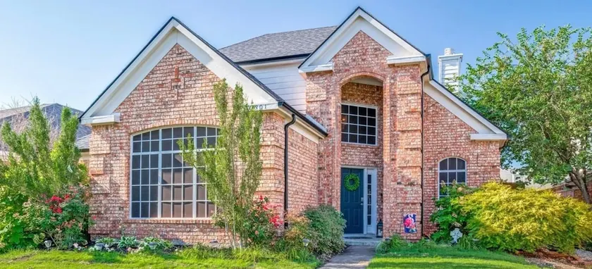 Modern Texas Home. Prime Frisco Location - Image 1