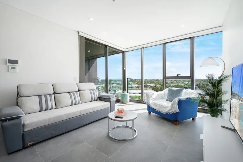 Lidcombe Apt Near Olympic Park Train - Image 1
