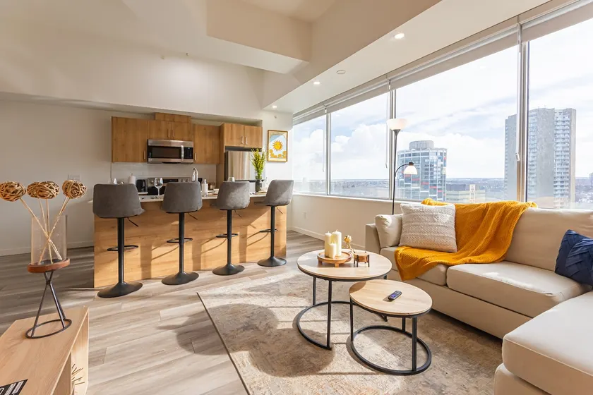 Breathtaking Views • 2BD 2 BA 5 Min Walk To Rogers - Image 1