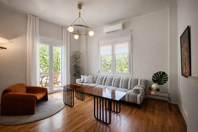 ”WHITE” Premium City Apartment / Modern Design - Image 1