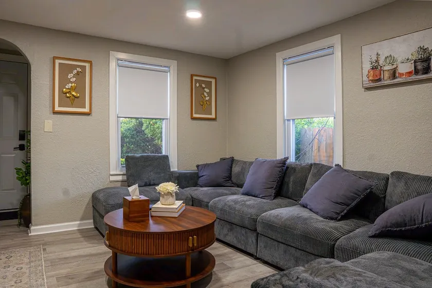 Ann Arbor Guest House - Image 1