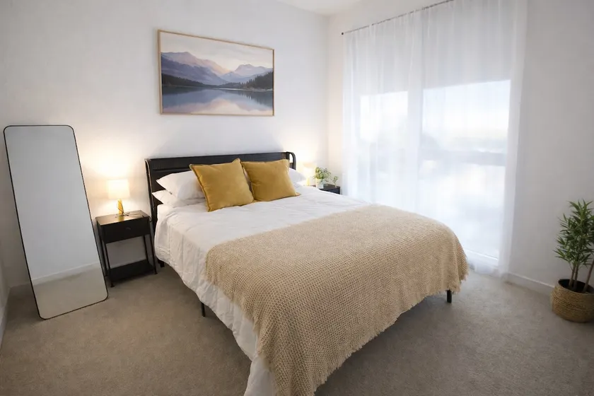 Downtown Glendale • Lux Amenities - Image 1