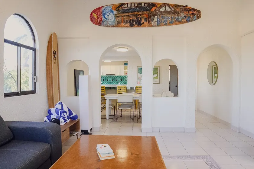 Capitan Gallery | Art Walk 2BR w/ High Ceilings - Image 1