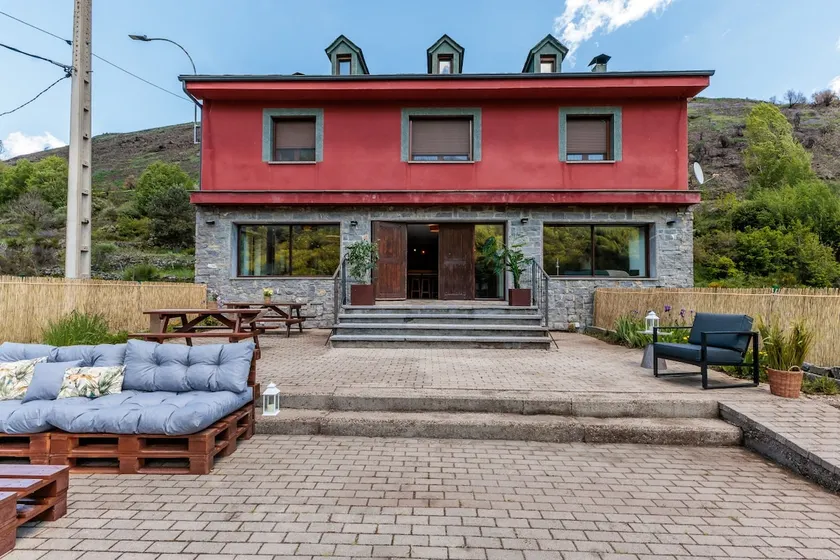 La Casona de Omaña - Image 1
