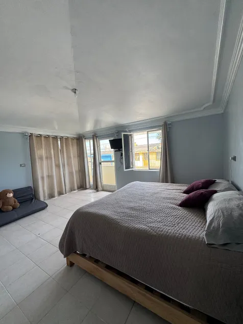 Santa Cruz Apartment - Image 1