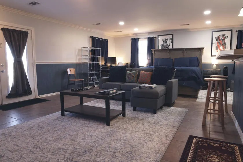 Spacious Private Suite • King Bed • Gated Property - Image 1