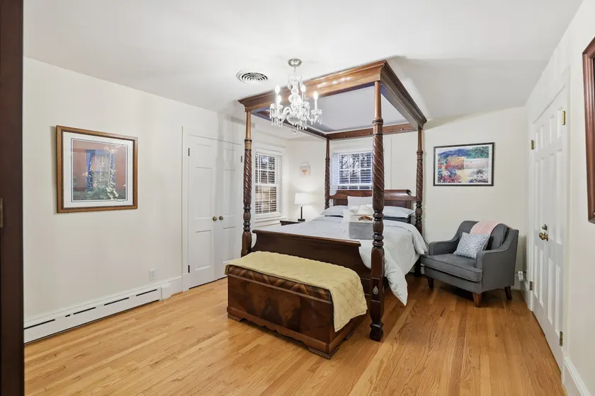 4 Mins to U of R! Spacious, Central Guest Suite! - Image 1
