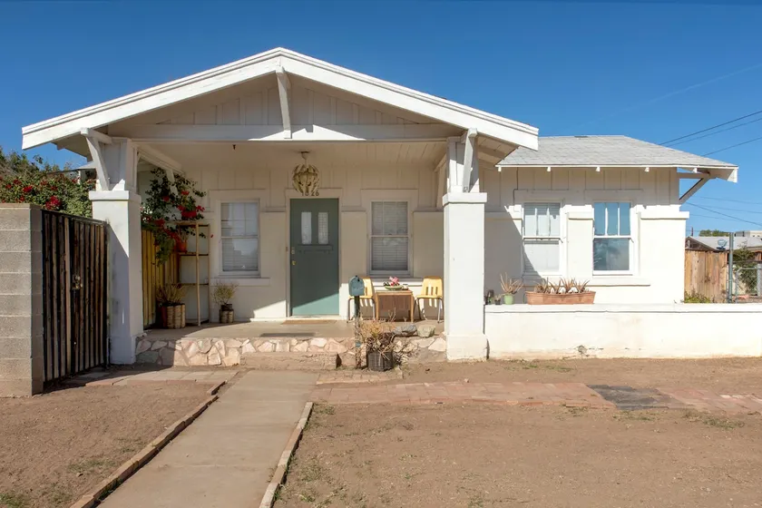 1920s Art House Gem - Heart of Downtown Phoenix - Image 1
