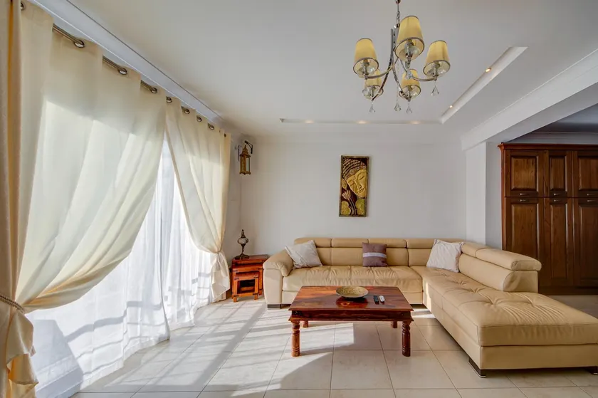 Bright & Airy 3BR w/ Private Terrace in Marsascala - Image 1