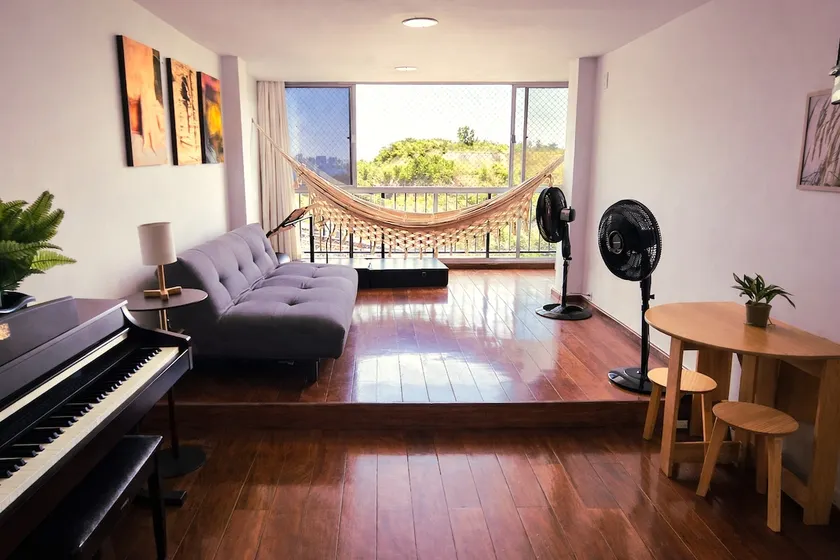 Penthouse with Sauna, Gym & View - Image 1