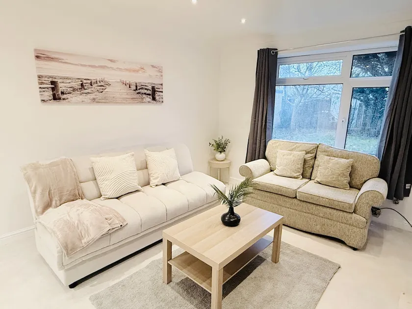 Meon house 3 bed luxury with 2 Kings and 1 double - Image 1