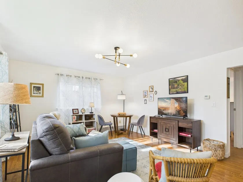 Garden Casita-Walk to Town - Image 1