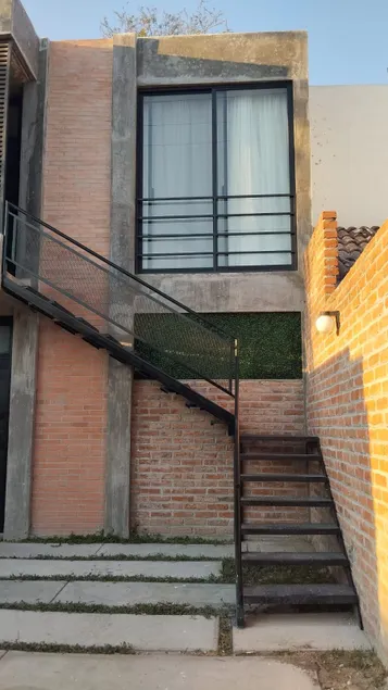 Mountain Apartment II - Image 1