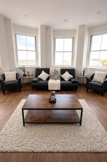 The Imperial Beachfront Penthouse Suite - Image 1