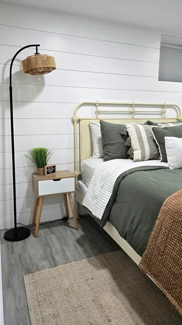 The Cozy Den - Image 1