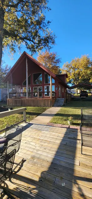 Lakefront Cabin - huge Dock & Private Slip - Image 1