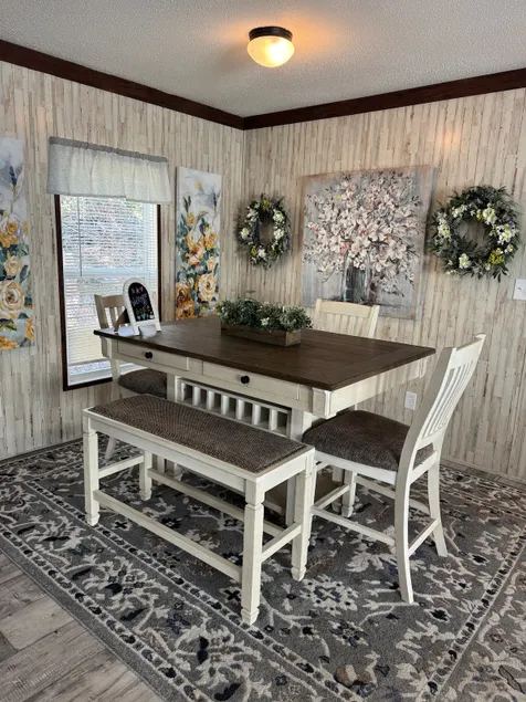 Spacious 3BR Country Home | Rural Escape - Image 1