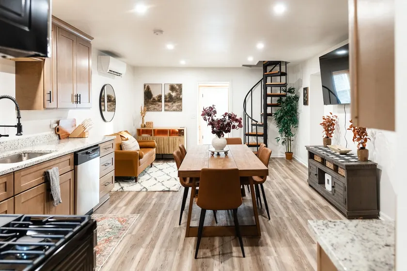 Main Street Nook is a cozy fully remodeled house! - Image 1