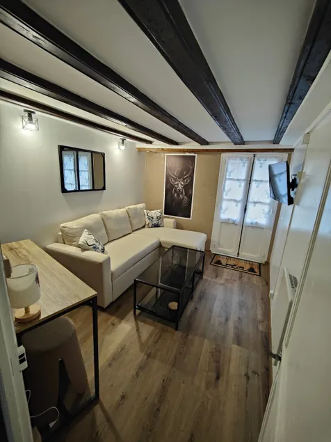 Apartment for 5 with balcony, mountain views - Image 1