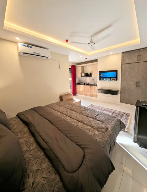 Comfortable Studio In Bahria town Islamabad - Image 1