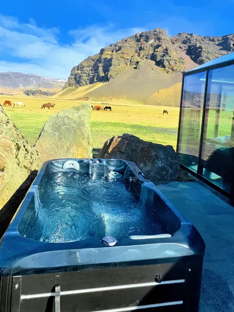 Aurora Glass Cabin I Private Sauna and Jacuzzi - Image 1