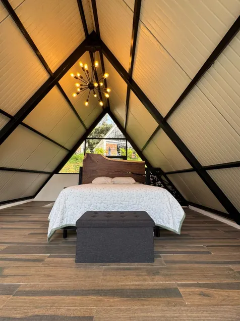 Modern A-Frame Cabin in Valle de Bravo - Image 1