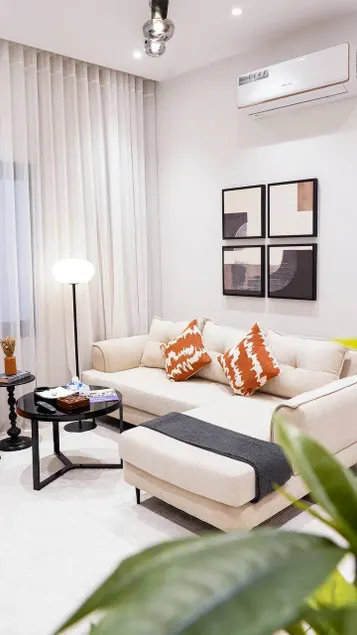 stylist 1BR | 65”TV| self_Entry|SH-23 - Image 1