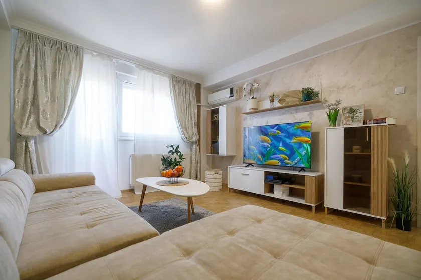 Apartment Fair-Novi Sad na dan - Image 1