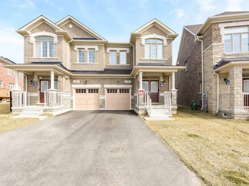Luxurious Home in Hamilton - Image 1