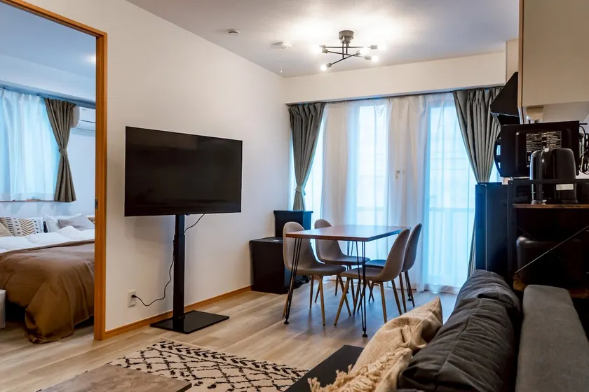 [Maximum 6 people] Shibuya stay for friends and family | 40 m², ideal as a base for sightseeing_RH202 - Image 1